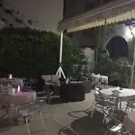 Ξενοδοχείο Stone