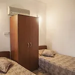 Ξενοδοχείο Stone